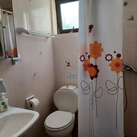 Nerissa 2, Two Bedroom House With Sea View